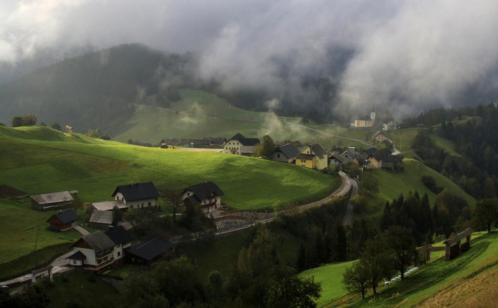Apartmaji Pri Marodnu Bohinj Buitenkant foto